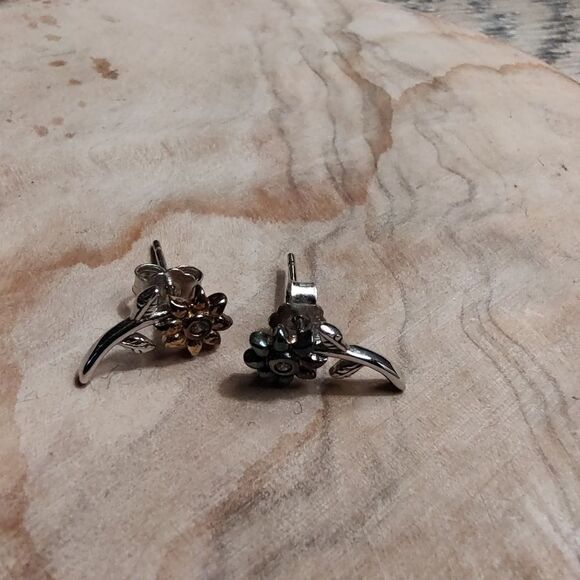 Dainty Flower Pierced Post Earrings - Picture 9 of 10